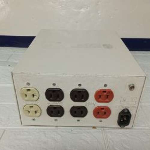 SINE TM 2000va 2位110v 6位220v 電源濾波2000va