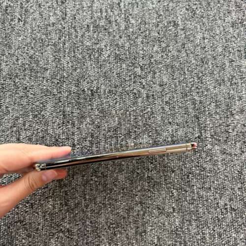 iPhone XS Max 512G  金色，使用原裝case 同貼mon貼，新淨，電池效能仲100％