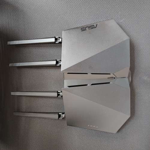 ASUS RT-AX82U (AX5400) 雙頻 WiFi6 &nbsp;電競路由器(黑色)