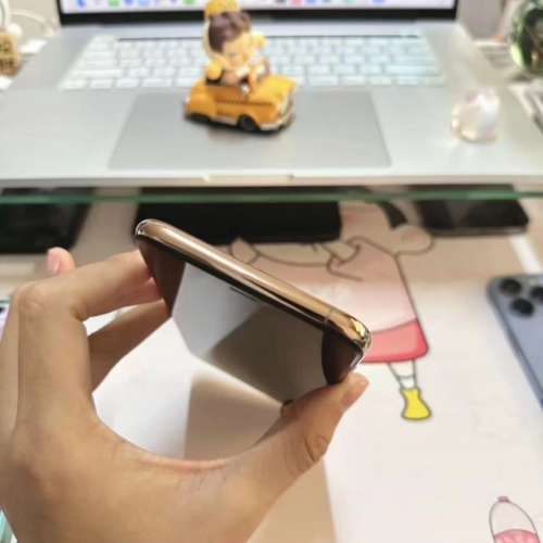 iPhone XS Max 512G  金色，使用原裝case 同貼mon貼，新淨，電池效能仲100％