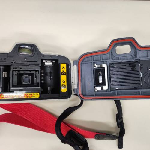 防水菲林傻瓜機 （Canon AS-1 Prima & Fuji HD-M)