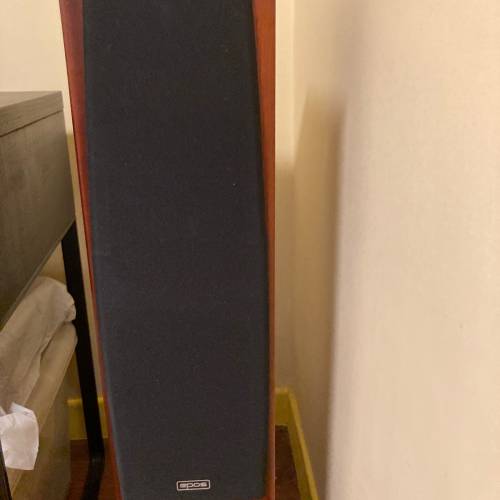 Epos speaker