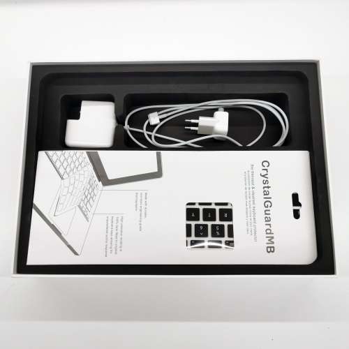 99% New MacBook Air A1466 i5 8GB 13吋 銀色 128GB + 鍵盤保護膜 keyboard protec...
