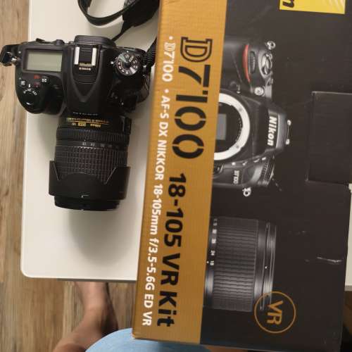 Nikon D7100 18-105 VR KIT, 有盒。