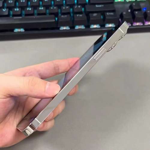 iPhone 12 Pro Max 256G 港行，雙咭雙待&插卡即用5G，電池效率100 ％，送原裝殼同鋼...