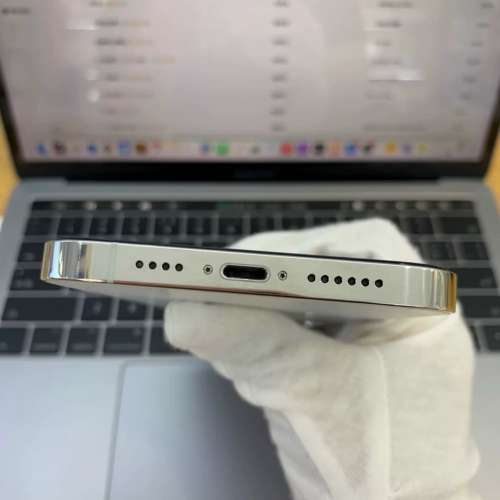 Apple iPhone 12 Pro Max 256G 白色 電池效率100 ％，5G雙咭，隨機跟一個原裝保護套...