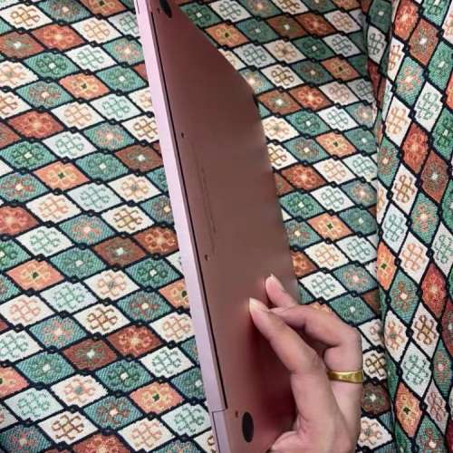 蘋果筆記本電腦MacBook 12寸粉色，高配 8G 記憶體＋512GB SSD固態硬盤，輕巧超薄身...