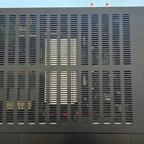 Marantz MM7025 power amplifier