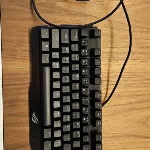 ROG 遊戲鍵盤 (青軸 Claymore M802)