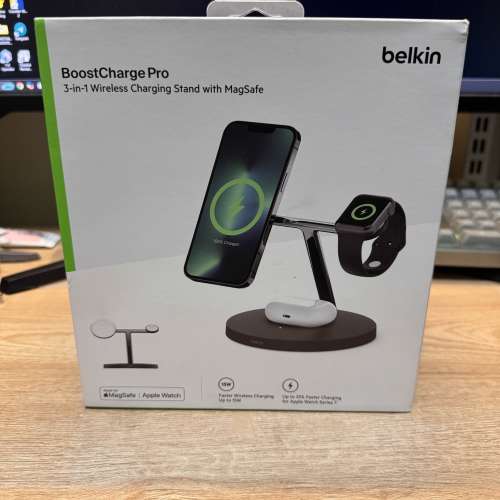 Belkin BoostChargePro 3-in-1 Wireless Charging Stand with MagSafe
