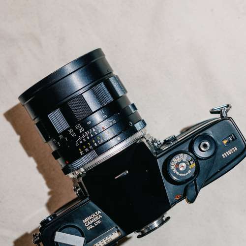 Minolta AUTO 100mm F2