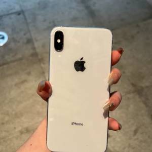 iPhone XS Max 512G  金色，使用原裝case 同貼mon貼，新淨，電池效能仲100％