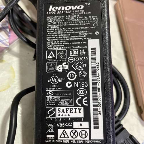 Lenovo ac/dc adapter ADP-65YB B  手提電腦火牛 屯門良景邨面交。