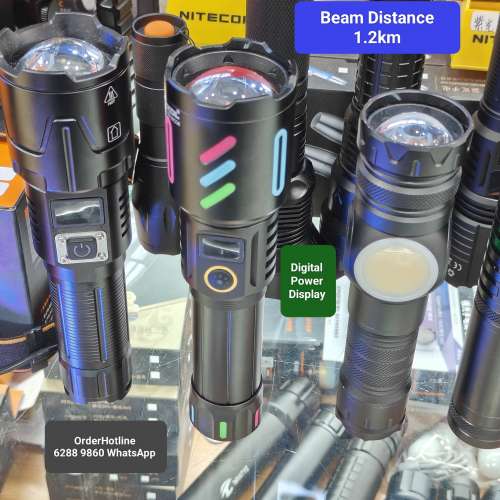 特遠射程可變焦距手電筒2000流明.射程遠達1.2km. Zoomable Flashlight. Rechargeab...
