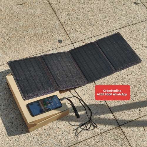 可摺疊太陽能板 PD / USB-A 輸出。Foldable Solar panels. PD Fast Charge output