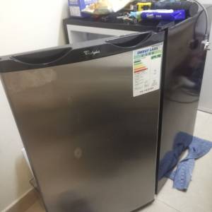 Whirlpool 單門雪櫃
