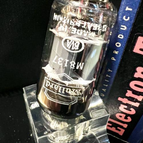 12ax7 ecc83  M8137 Mullard 貓乸圓環多士灰屏一支1961年英國製造