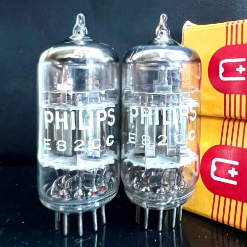 Philips 飛利浦12AU7 6189 銀屏三雲母雙支柱圓環一對1967同年同號法國巴黎製造配對有...