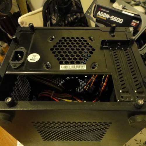 Sharkoon SHARK ZONE C10 Mini-ITX Case 連Antec 450W火牛 80Plus銅