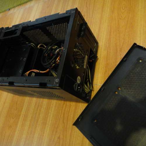 Sharkoon SHARK ZONE C10 Mini-ITX Case 連Antec 450W火牛 80Plus銅