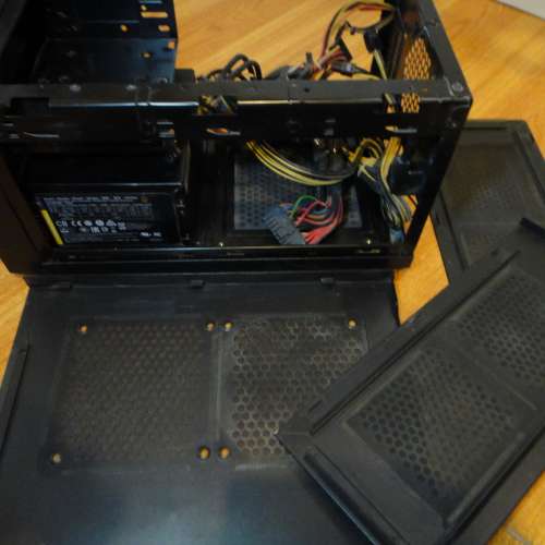 Sharkoon SHARK ZONE C10 Mini-ITX Case 連Antec 450W火牛 80Plus銅