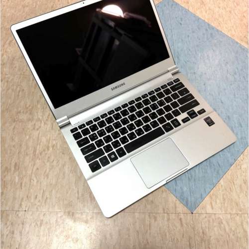 Samsung 13.3吋 3k超高解像屏 (i3-5005U) (512gb SSD)三星 Notebook/ Laptop/ 手提電...