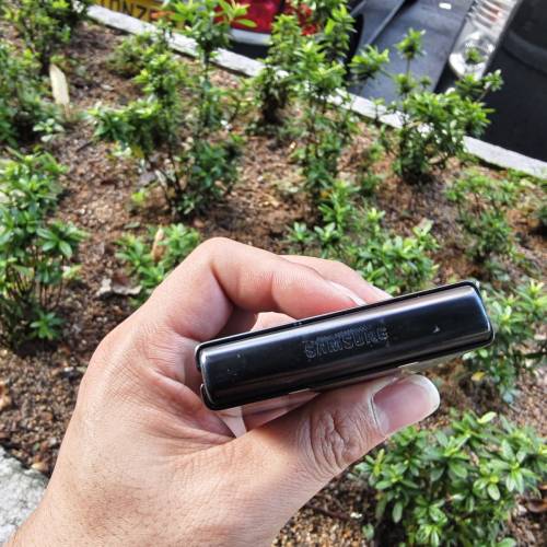 Samsung Z flip 3 黑色 8+256gb 港行 5G