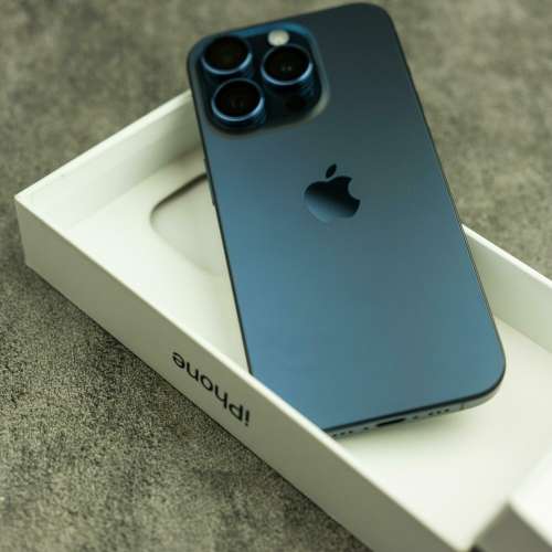 平放 Apple iphone 15 Pro 128gb Blue 藍色 非Max