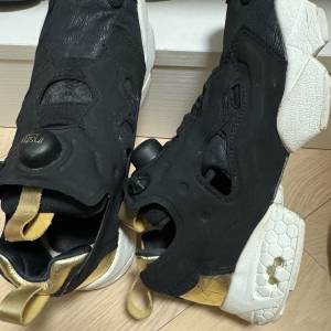 Reebok 波鞋