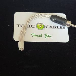 Toxic CabIe SW22V3。 線材單邊4•4mm