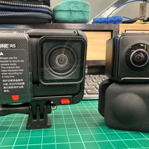 Insta 360 one r Edition 128 sd card