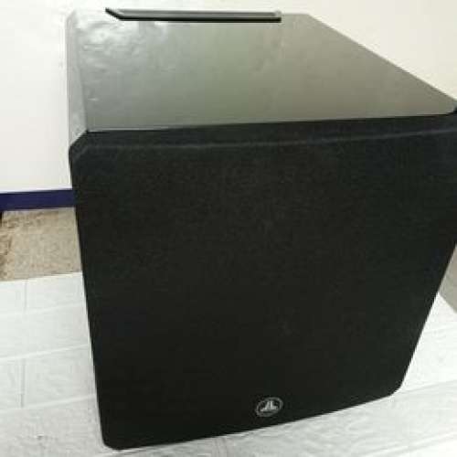 JL E110 Powered subwoofer