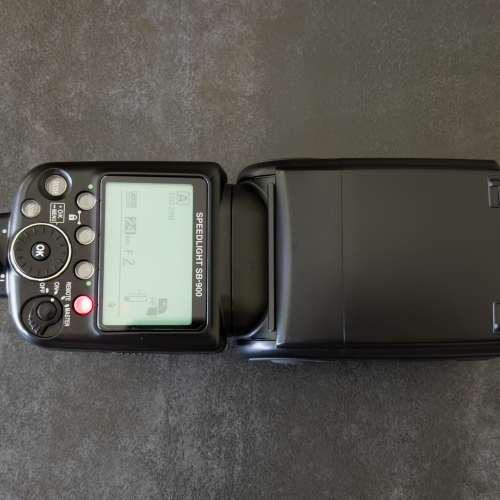 Nikon SB-900 Speedlight