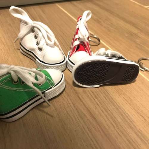 迷你Q版帆布鞋匙扣 板鞋鑰匙圈掛件 黑紅綠白色