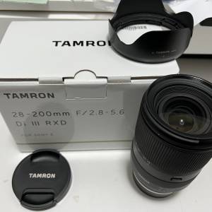 Tamron 28-200行貨，Sony E mount，副廠遮光罩