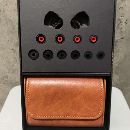 Bonnaire 入耳式耳機 MX-740