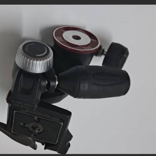 Manfrotto XPRO 系列三維雲台帶可伸縮手柄 ( SKU: MHXPRO-3W )90%new