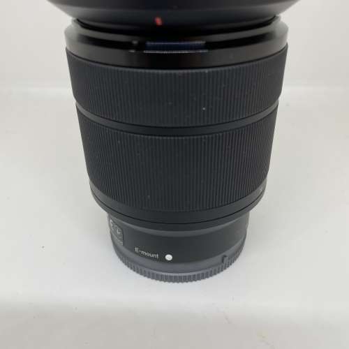 SONY FE 28-70mm