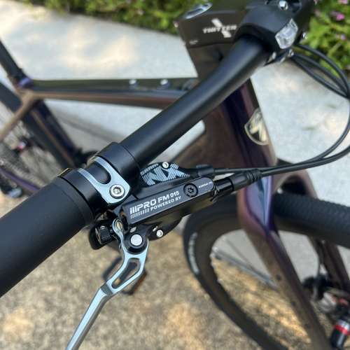 2023 TWITTER GRAVEL X 11速/ 24速 桶軸碟剎 平把 碳纖維 公路車 送水架前後蛙燈叮叮