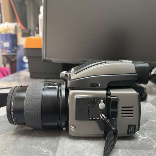 Hasselblad H3D H3D39 + HC 80mm Lens with hard case