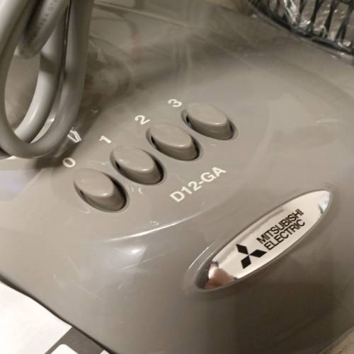 三菱座枱電風扇