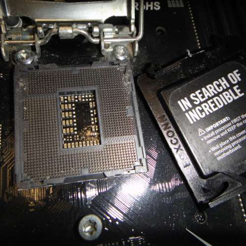 Asrock B365M Pro4 Micro-ATX主機板 windows11Pro 支援第九代與第八代 (Socket 1151