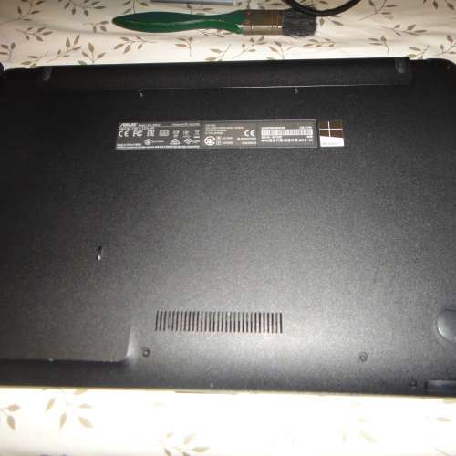 Asus X541U (i3 6代)(CPU:i3-6006U RAM:4GB SSD:240GB 正15.6”1080P)