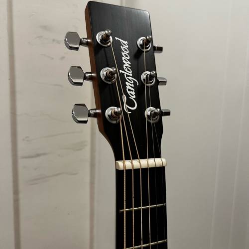 英國Tanglewood Guitar 連吉他袋 連Capo