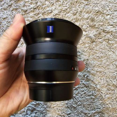 Zeiss 12mm F/2.8 富士機岩用