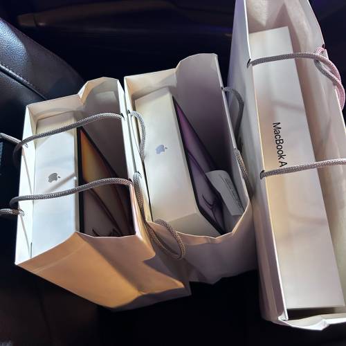 大量現貨 出全新 MacBook, ipad, AirPod 3, Apple Pencil 全新未開封 有單 購入 Ap...