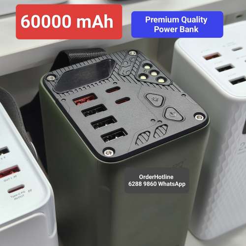 Power Bank 60000 mAh. Premium Quality LED Torch.30w Fast Charge. 特大容量充電寶