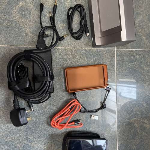 放 Hiby r6lll連Cr06底座