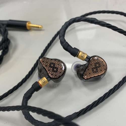 VISION EARS VE8 Anniversary Limited Edition - 二手或全新Headphones