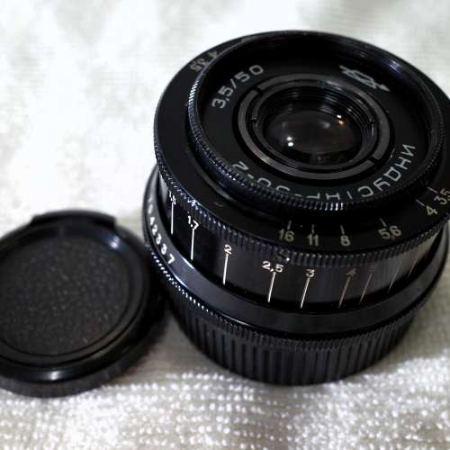 KMZ INDUSTAR 50-2  50mm F3.5 M42 Mount Lens